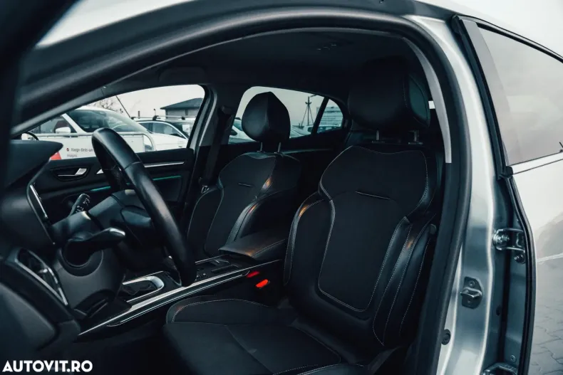 Renault Megane din 2023 cu 70.798 km - oferta REN167196 - foto 5