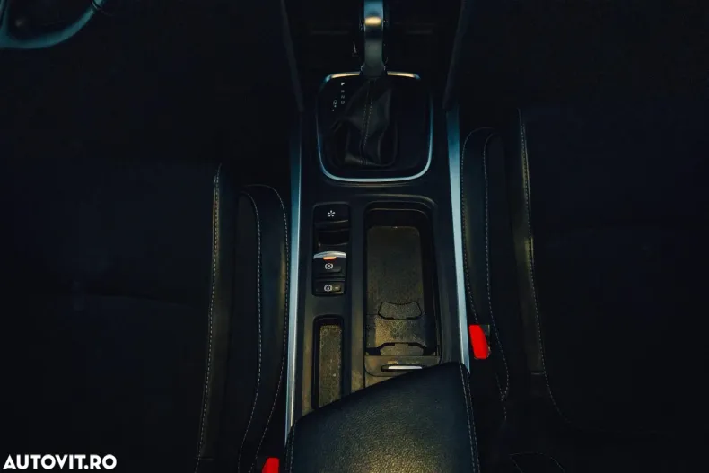 Renault Megane din 2023 cu 70.798 km - oferta REN167196 - foto 13