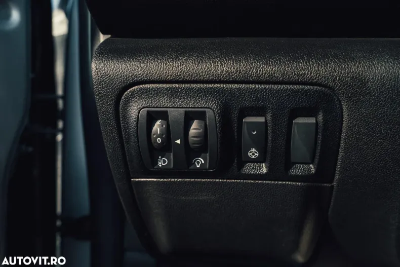 Renault Megane din 2023 cu 82.103 km - oferta REN167197 - foto 16