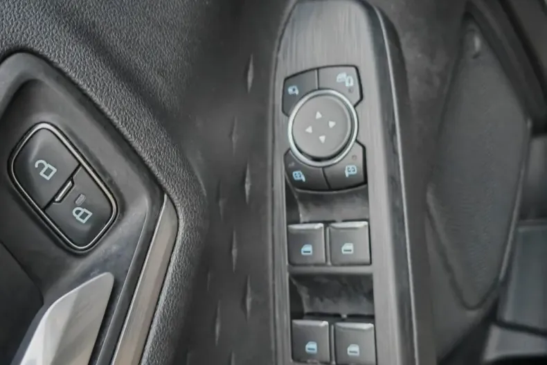 Ford Kuga din 2020 cu 80.421 km - oferta FOR167198 - foto 15