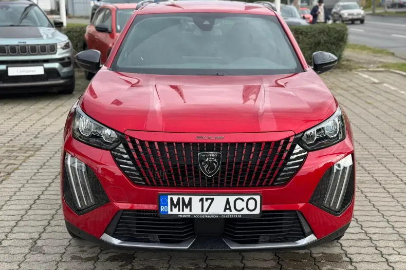 Peugeot 2008 din 2024 cu 2.223 km - oferta PEU167202 - foto 3