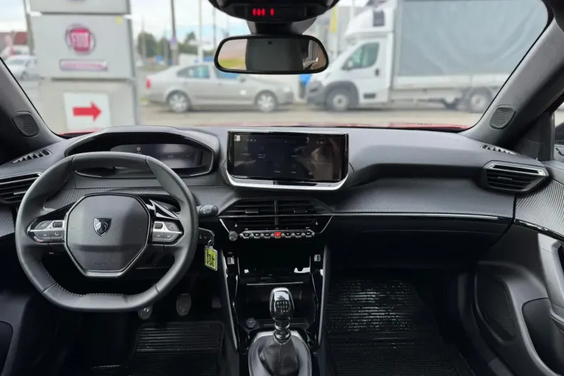 Peugeot 2008 din 2024 cu 2.223 km - oferta PEU167202 - foto 10