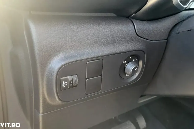 Citroën C3 din 2023 cu 5.100 km - oferta CIT167203 - foto 13