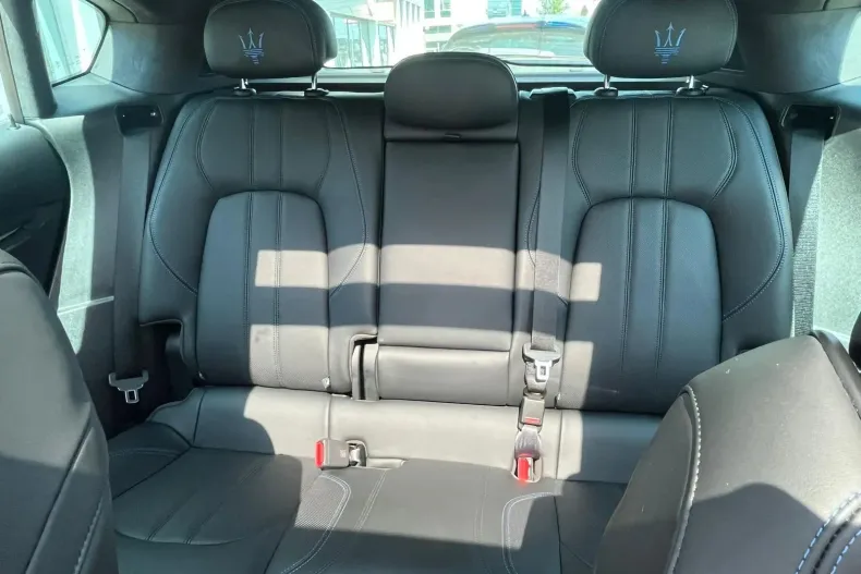 Maserati Levante din 2022 cu 47.690 km - oferta MAS167213 - foto 4