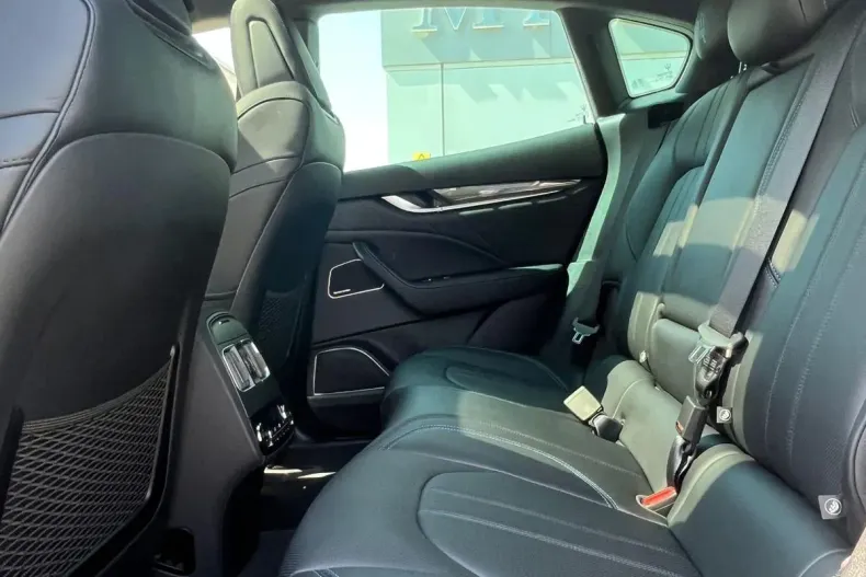 Maserati Levante din 2022 cu 47.690 km - oferta MAS167213 - foto 9