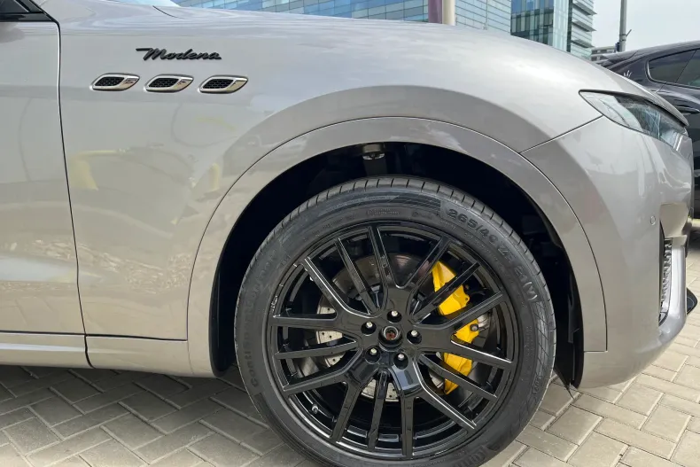 Maserati Levante din 2022 cu 12.301 km - oferta MAS167216 - foto 4