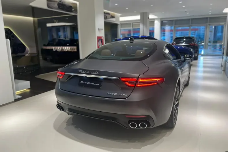 Maserati Granturismo din 2023 cu 1.000 km - oferta MAS167217 - foto 9