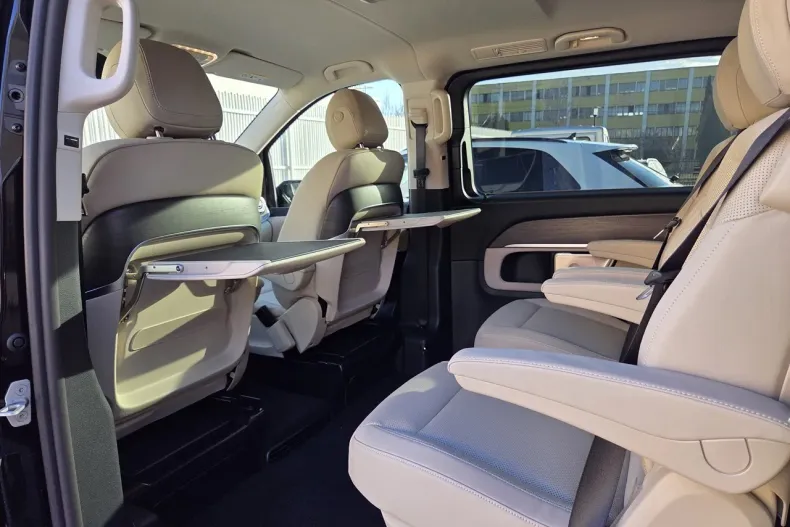 Mercedes-Benz V din 2025 cu 6.200 km - oferta MER167221 - foto 14