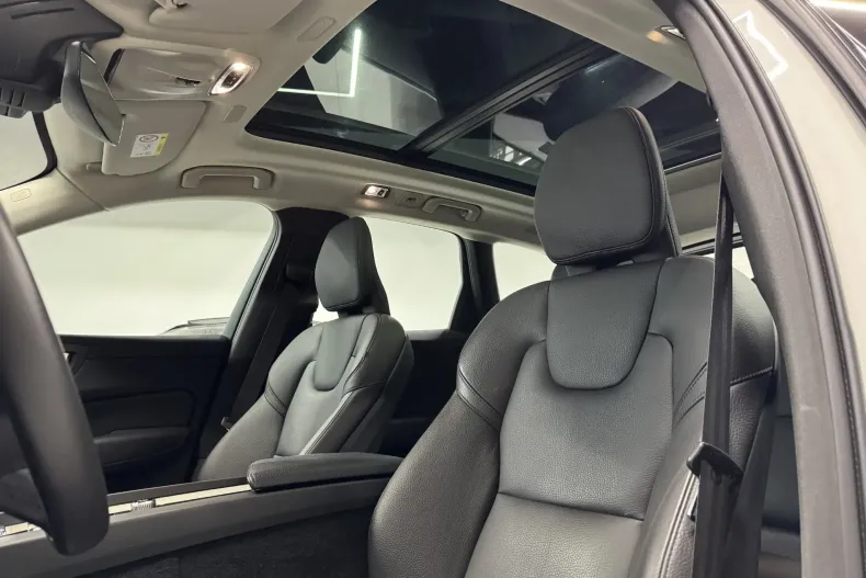 Volvo XC60 din 2021 cu 84.000 km - oferta VOL167225 - foto 6