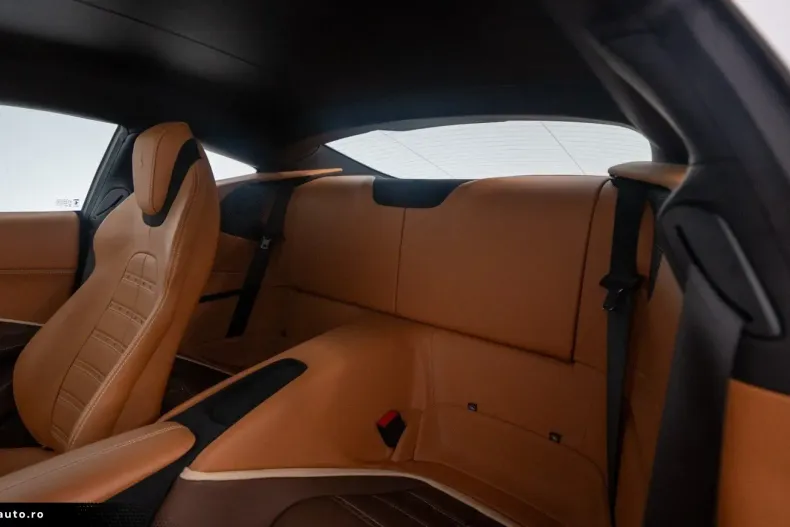 Ferrari Roma din 2021 cu 11.300 km - oferta FER167231 - foto 13