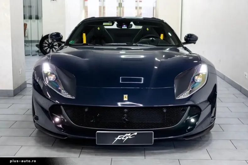 Ferrari 812 din 2022 cu 11.999 km - oferta FER167245 - foto 2