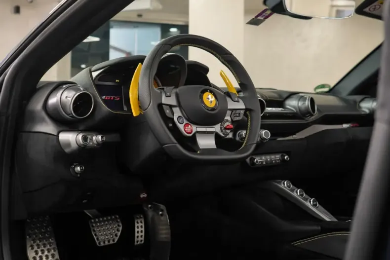 Ferrari 812 din 2022 cu 11.999 km - oferta FER167245 - foto 7