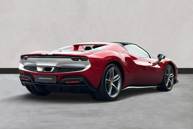 Ferrari 296 GTS din 2023 cu 19.500 km - oferta FER167246 - foto 7