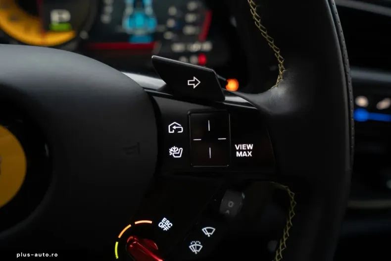 Ferrari SF90 din 2021 cu 9.500 km - oferta FER167264 - foto 19