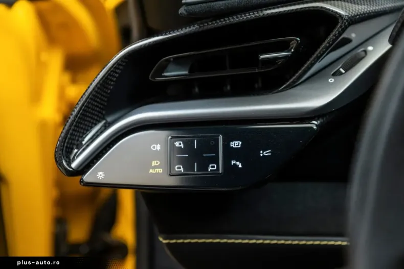 Ferrari SF90 din 2023 cu 6.310 km - oferta FER167265 - foto 26