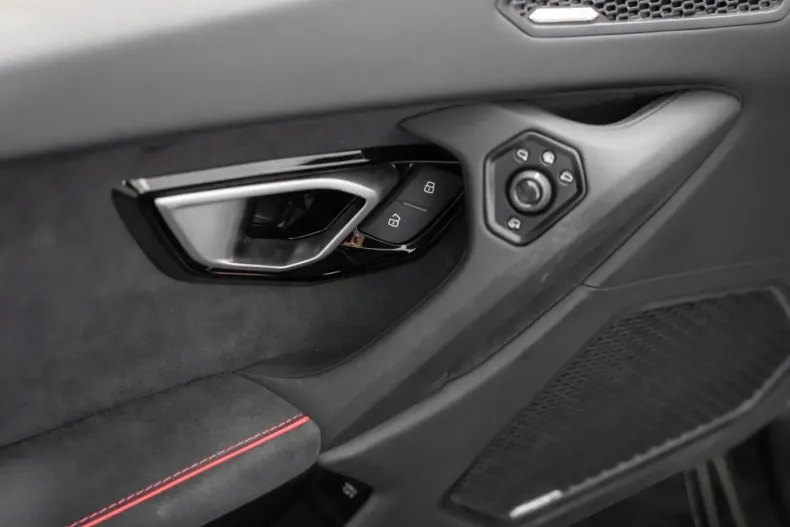 Lamborghini Huracán din 2024 cu 8.000 km - oferta LAM167266 - foto 26