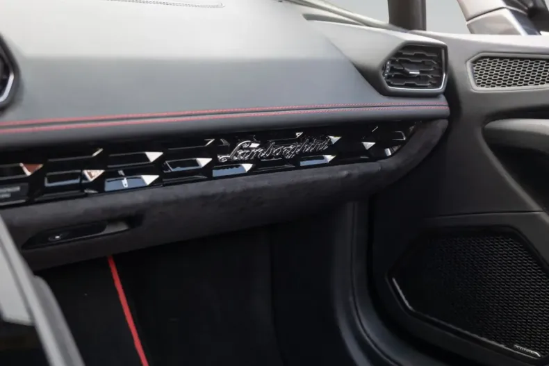 Lamborghini Huracán din 2024 cu 8.000 km - oferta LAM167266 - foto 38