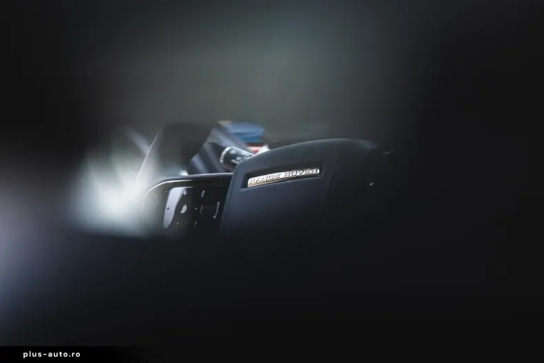 Land Rover Range Rover Sport din 2024 cu 3.300 km - oferta LAN167278 - foto 14