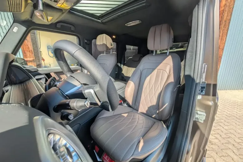 Mercedes-Benz G 450 din 2025 cu 1.300 km - oferta MER167285 - foto 2