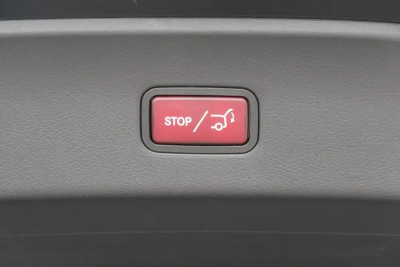 Mercedes-Benz GLC 300 din 2024 cu 13.863 km - oferta MER167290 - foto 14