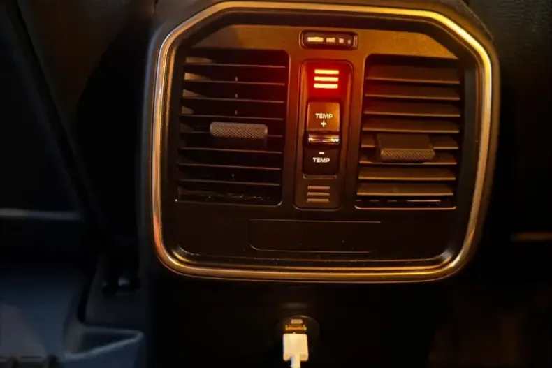 Porsche Macan din 2020 cu 46.000 km - oferta POR167292 - foto 19