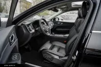 Volvo XC60 din 2023 cu 121.450 km - oferta VOL167298 - foto 19