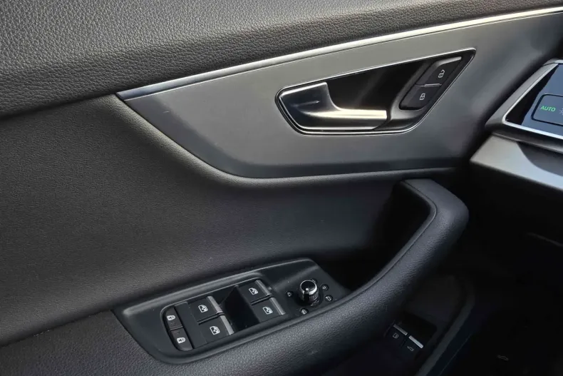 Audi Q7 din 2021 cu 60.872 km - oferta AUD167302 - foto 11