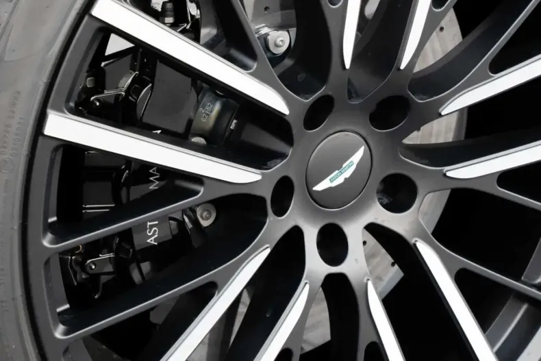 Aston Martin DBX din 2025 cu 34.100 km - oferta AST167305 - foto 17