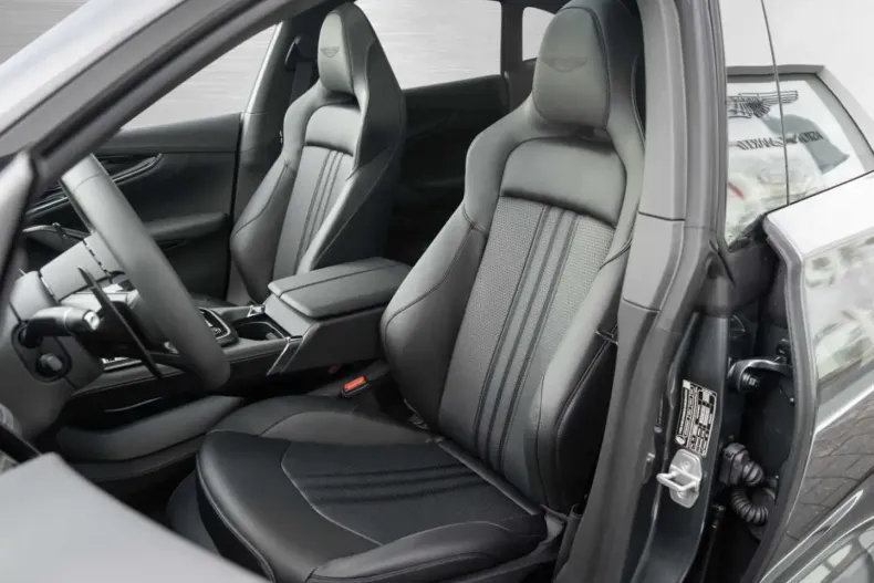 Aston Martin DBX din 2025 cu 34.100 km - oferta AST167305 - foto 19