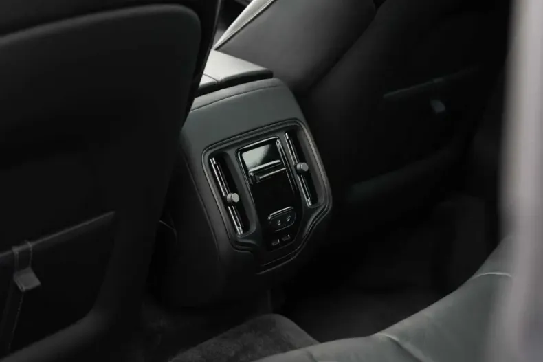 Aston Martin DBX din 2025 cu 34.100 km - oferta AST167305 - foto 27