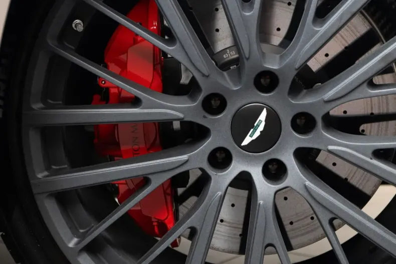 Aston Martin DBX din 2025 cu 12.416 km - oferta AST167320 - foto 8