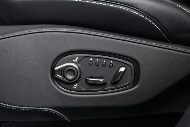 Aston Martin DBX din 2025 cu 12.416 km - oferta AST167320 - foto 16