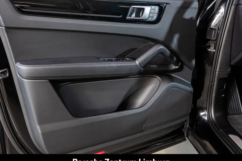 Porsche Cayenne din 2023 cu 43.900 km - oferta POR167324 - foto 22