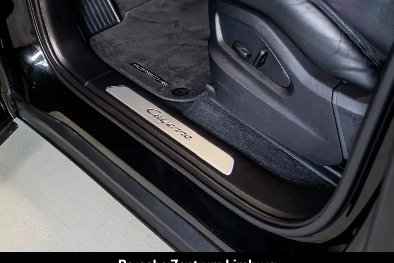 Porsche Cayenne din 2023 cu 43.900 km - oferta POR167324 - foto 23