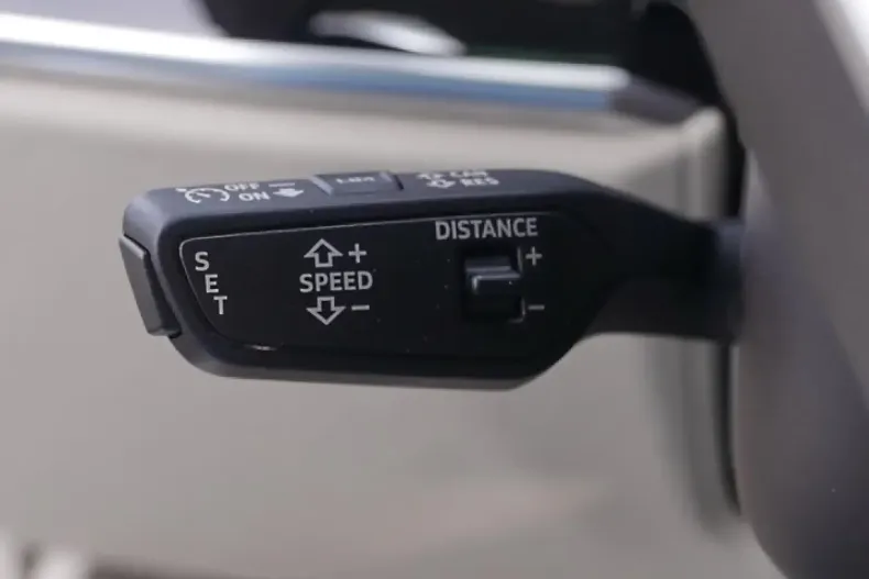 Audi A8 din 2023 cu 31.911 km - oferta AUD167326 - foto 5