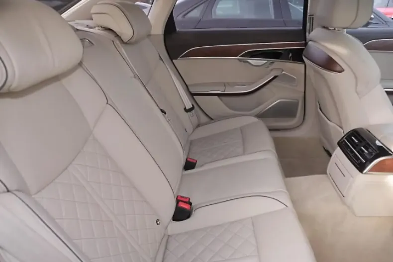 Audi A8 din 2023 cu 31.911 km - oferta AUD167326 - foto 12