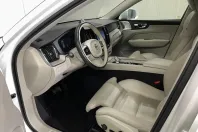 Volvo XC60 din 2020 cu 124.685 km - oferta VOL167327 - foto 5