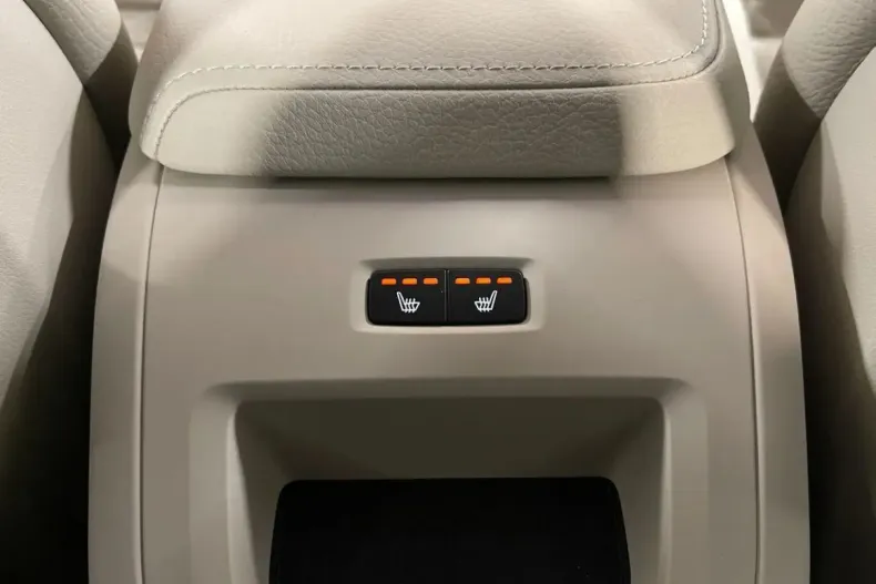 Volvo XC60 din 2020 cu 124.685 km - oferta VOL167327 - foto 20