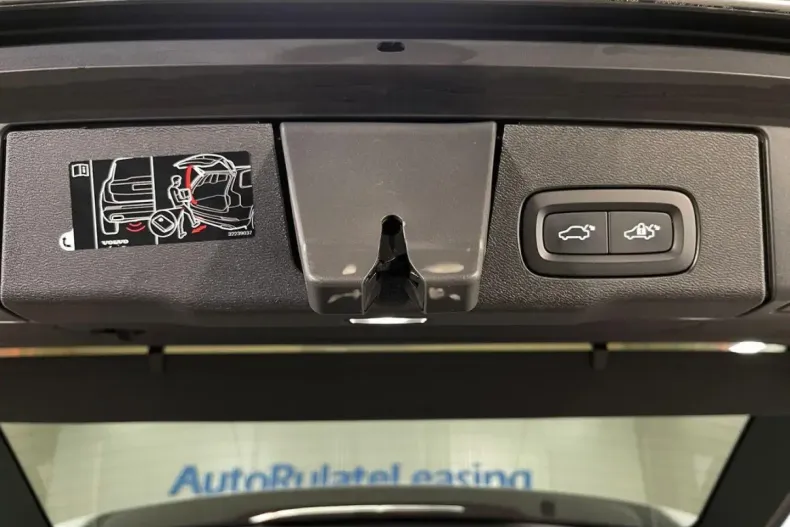 Volvo XC60 din 2020 cu 124.685 km - oferta VOL167327 - foto 23