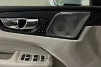 Volvo XC60 din 2020 cu 124.685 km - oferta VOL167327 - foto 24