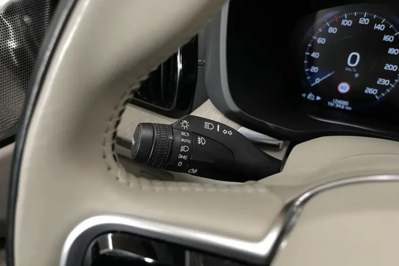 Volvo XC60 din 2020 cu 124.685 km - oferta VOL167327 - foto 27