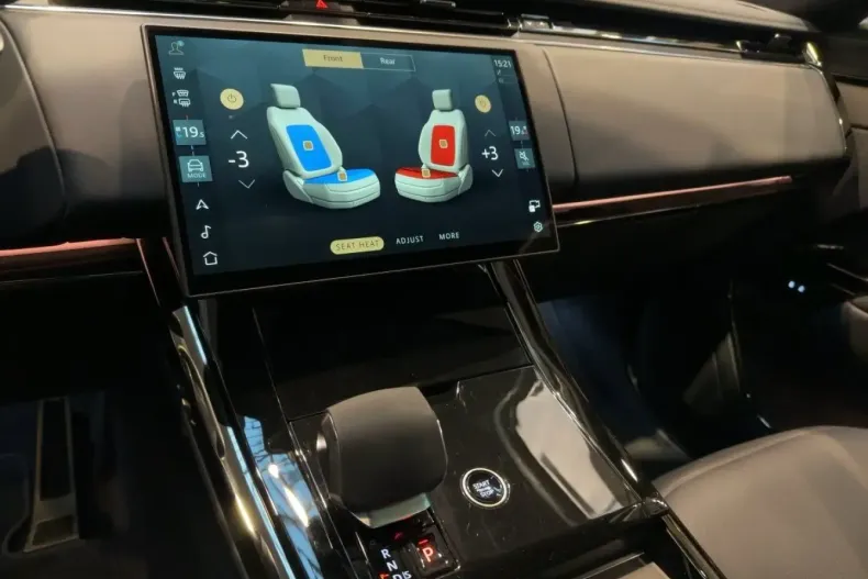 Land Rover Range Rover Sport din 2025 cu 10.758 km - oferta LAN167341 - foto 12