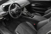 Aston Martin V8 Vantage din 2025 cu 5.500 km - oferta AST167348 - foto 7