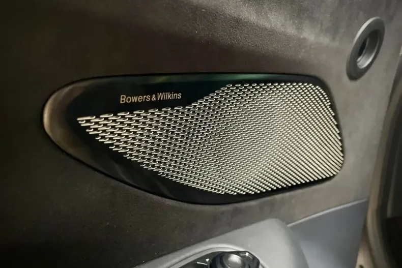 Aston Martin V8 Vantage din 2024 cu 5.400 km - oferta AST167350 - foto 10