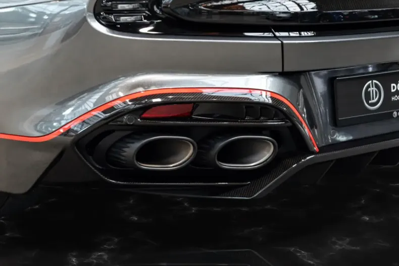 Aston Martin Vanquish din 2025 cu 9.999 km - oferta AST167351 - foto 14
