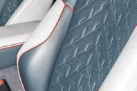 Aston Martin Vanquish din 2025 cu 9.999 km - oferta AST167351 - foto 21