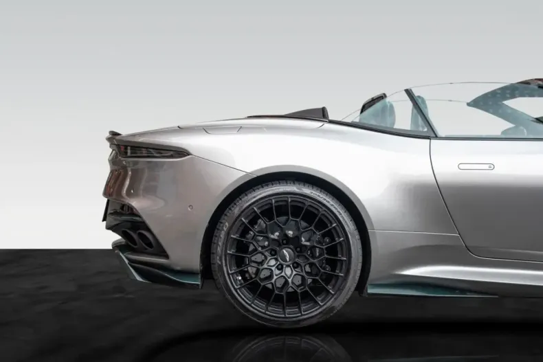 Aston Martin DBS din 2024 cu 6.500 km - oferta AST167354 - foto 11