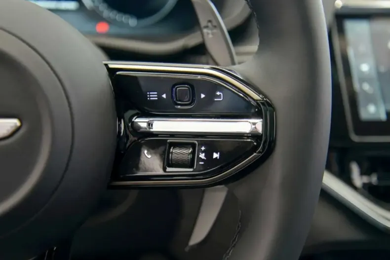 Aston Martin DBX din 2024 cu 6.490 km - oferta AST167356 - foto 26