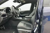 Toyota RAV4 din 2022 cu 63.145 km - oferta TOY167358 - foto 9