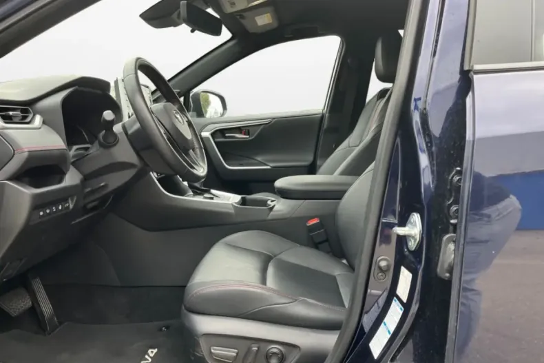 Toyota RAV4 din 2022 cu 63.145 km - oferta TOY167358 - foto 9